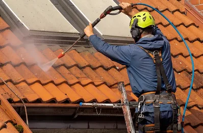 Démoussage et hydrofuge de toiture à Angoisse